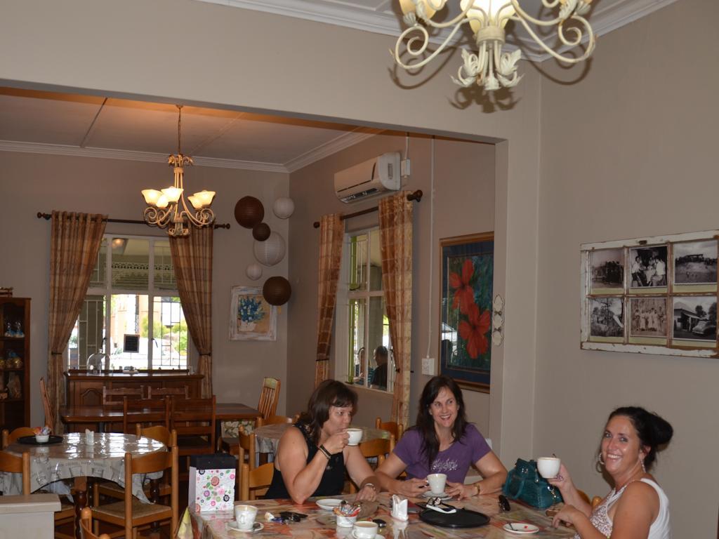 Stoep Cafe Guest House Коматипорт Екстериор снимка