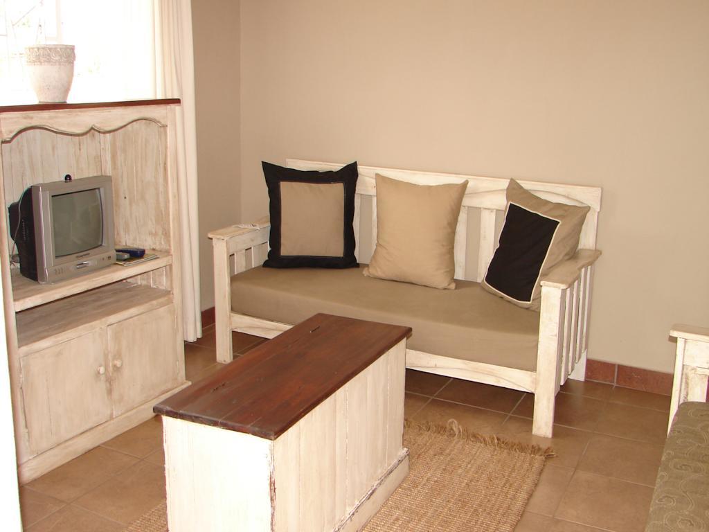 Stoep Cafe Guest House Коматипорт Стая снимка