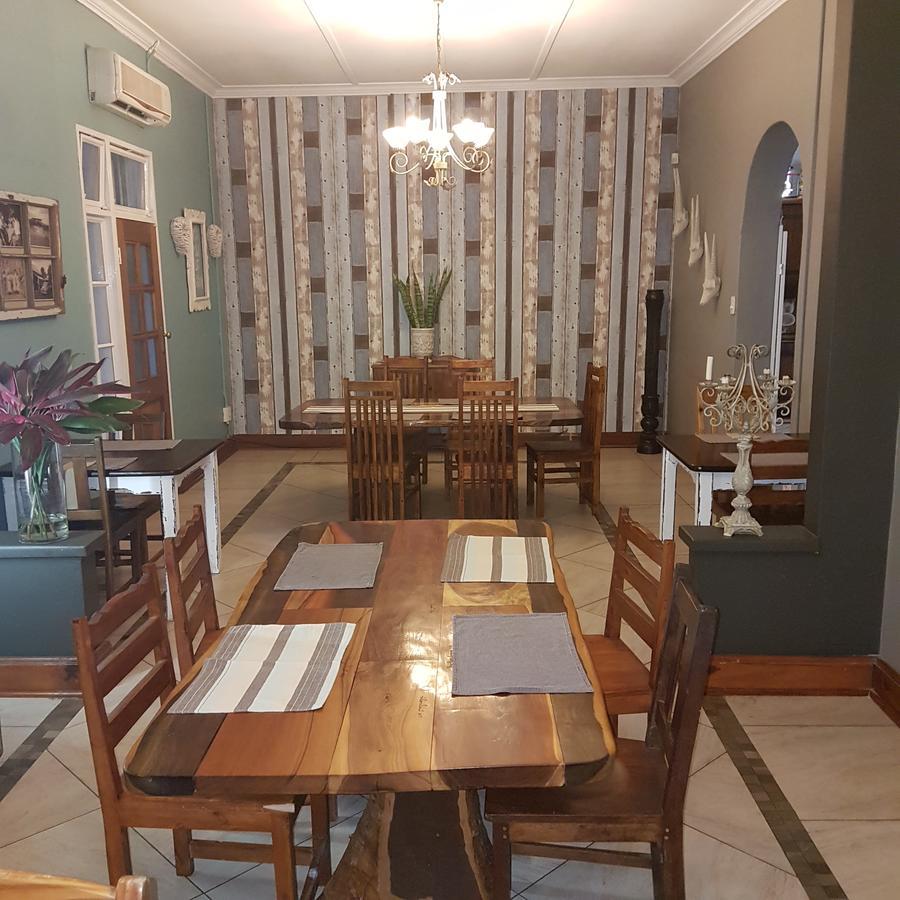 Stoep Cafe Guest House Коматипорт Екстериор снимка
